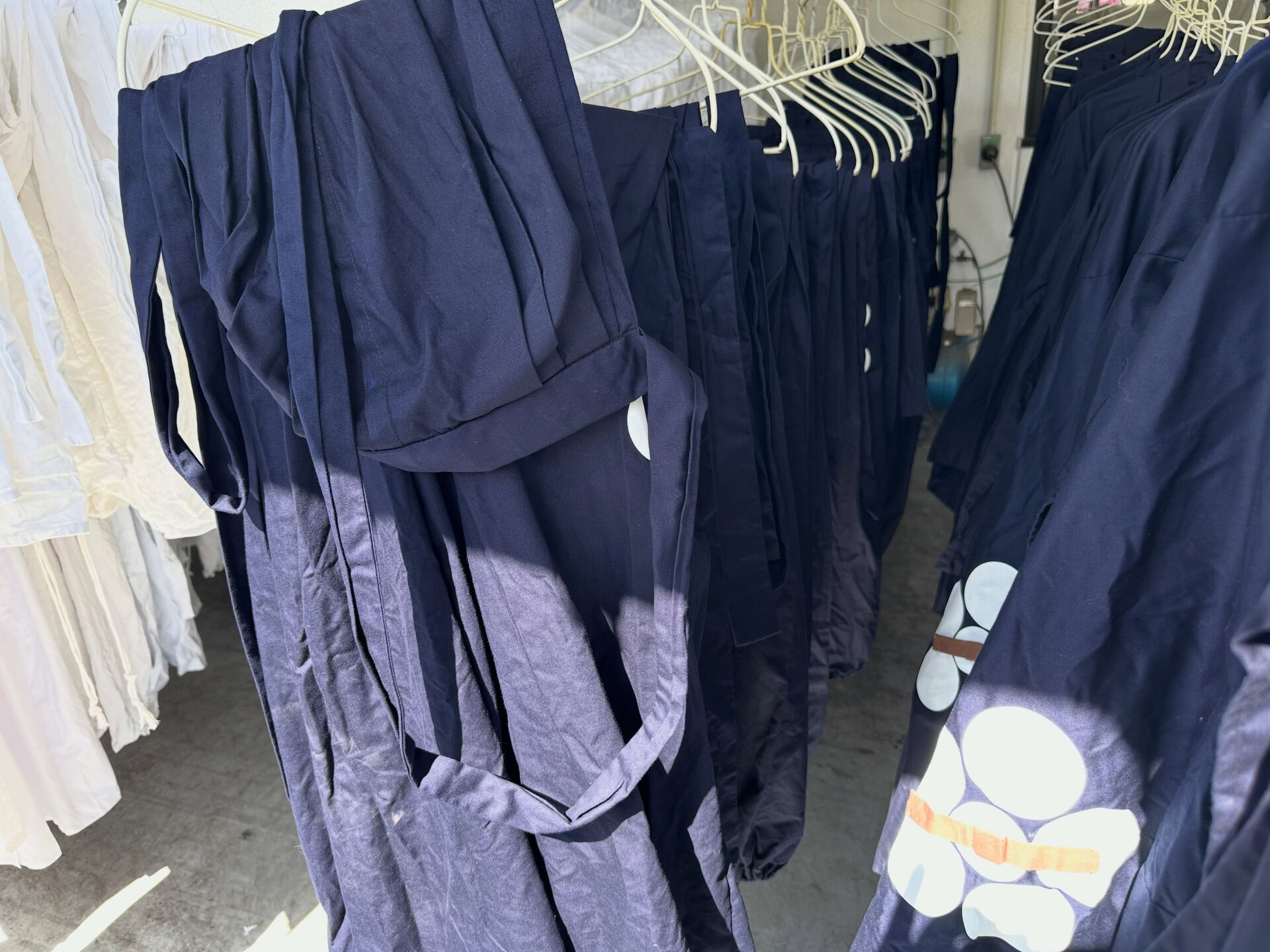 雨の日に困ったことはありませんか？💧私たちは、濡れた服でも安