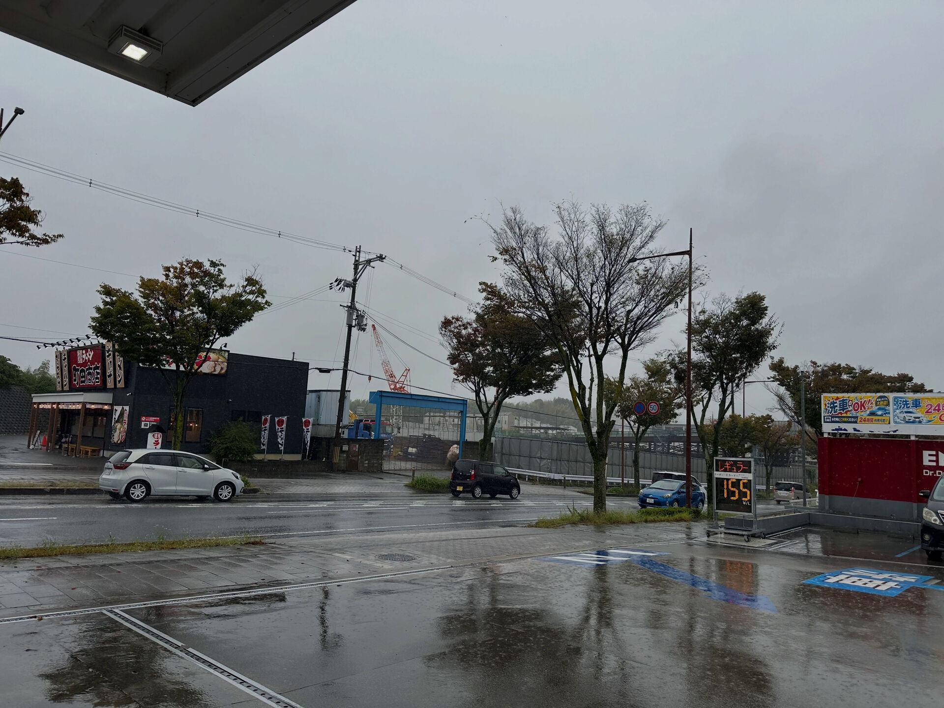 雨でも元気に集配中です☔️今日も松井山手や京田辺駅、大住工業